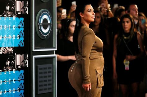 culo kim kardashian|De cómo Kim Kardashian hizo de su culo un objeto de estudio